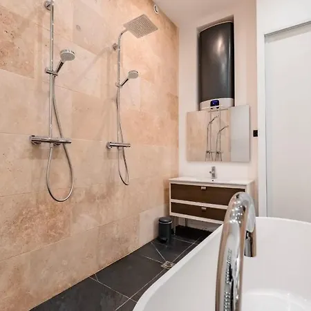 Holiday home Harmony- P3 - Luxury - Citycenter Nimes
